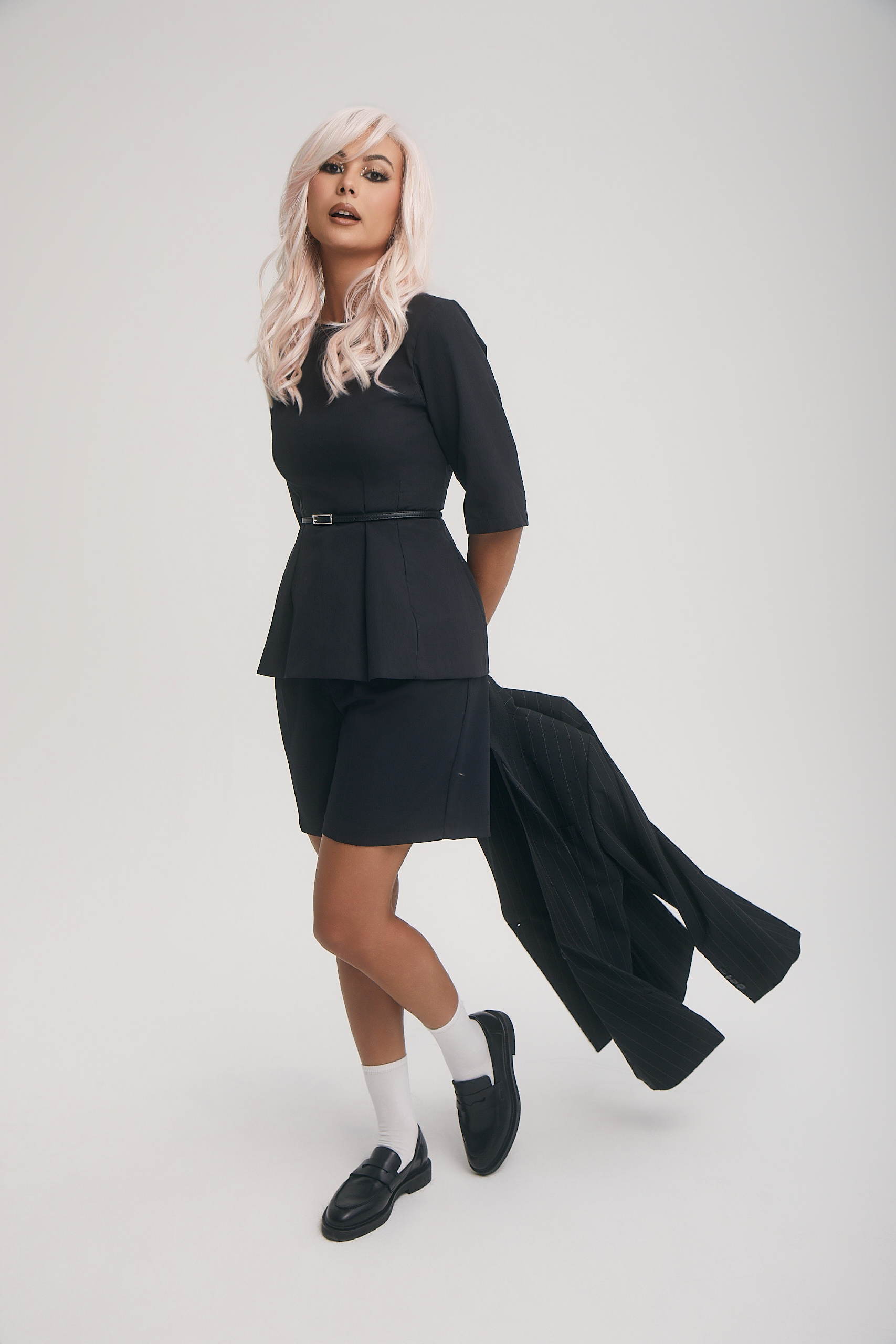 Glam Wavez - Image 12